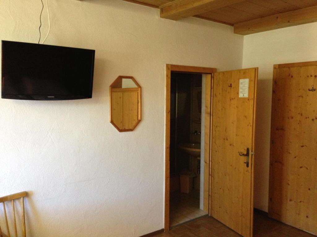 Gasthaus Sonne Tarrenz Szoba fotó