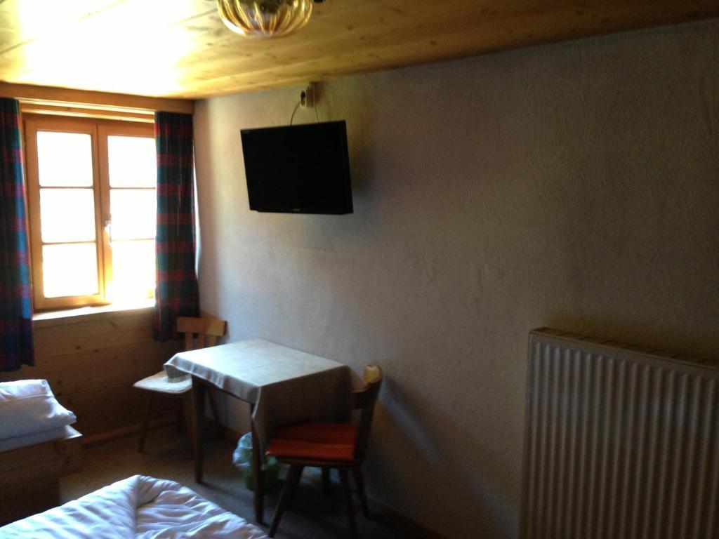 Gasthaus Sonne Tarrenz Szoba fotó